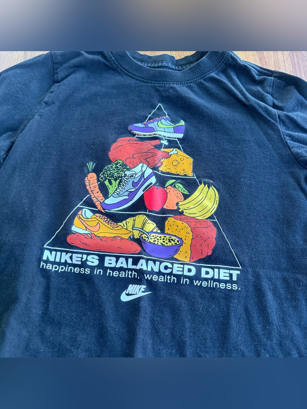 Boys Nike Tees - Picture 3 of 7